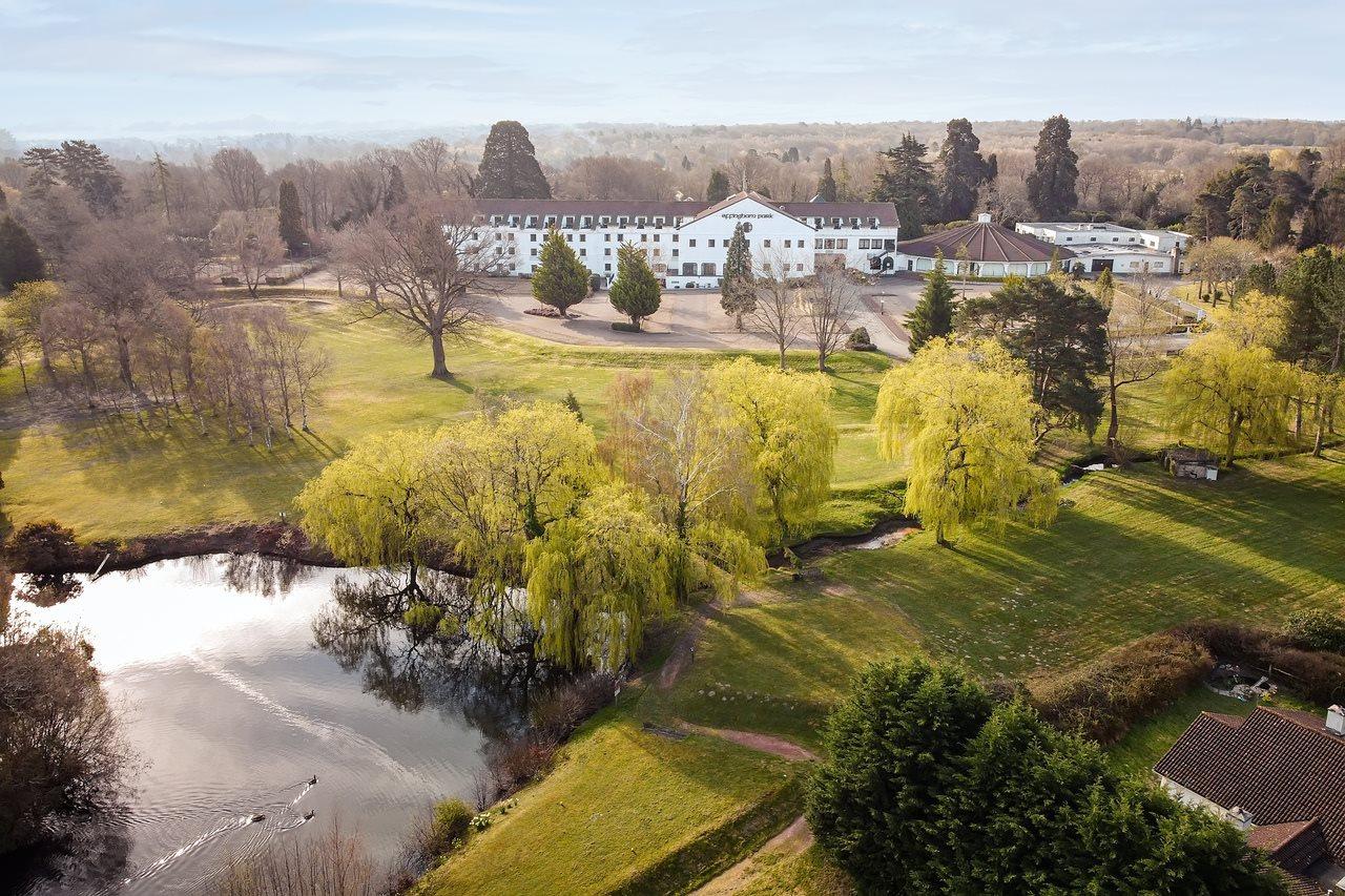 Copthorne Effingham Gatwick Hotel المظهر الخارجي الصورة