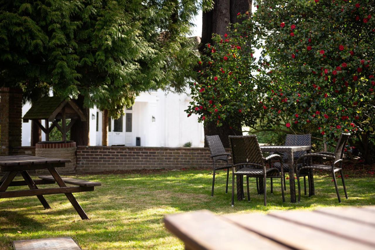 Copthorne Effingham Gatwick Hotel المظهر الخارجي الصورة