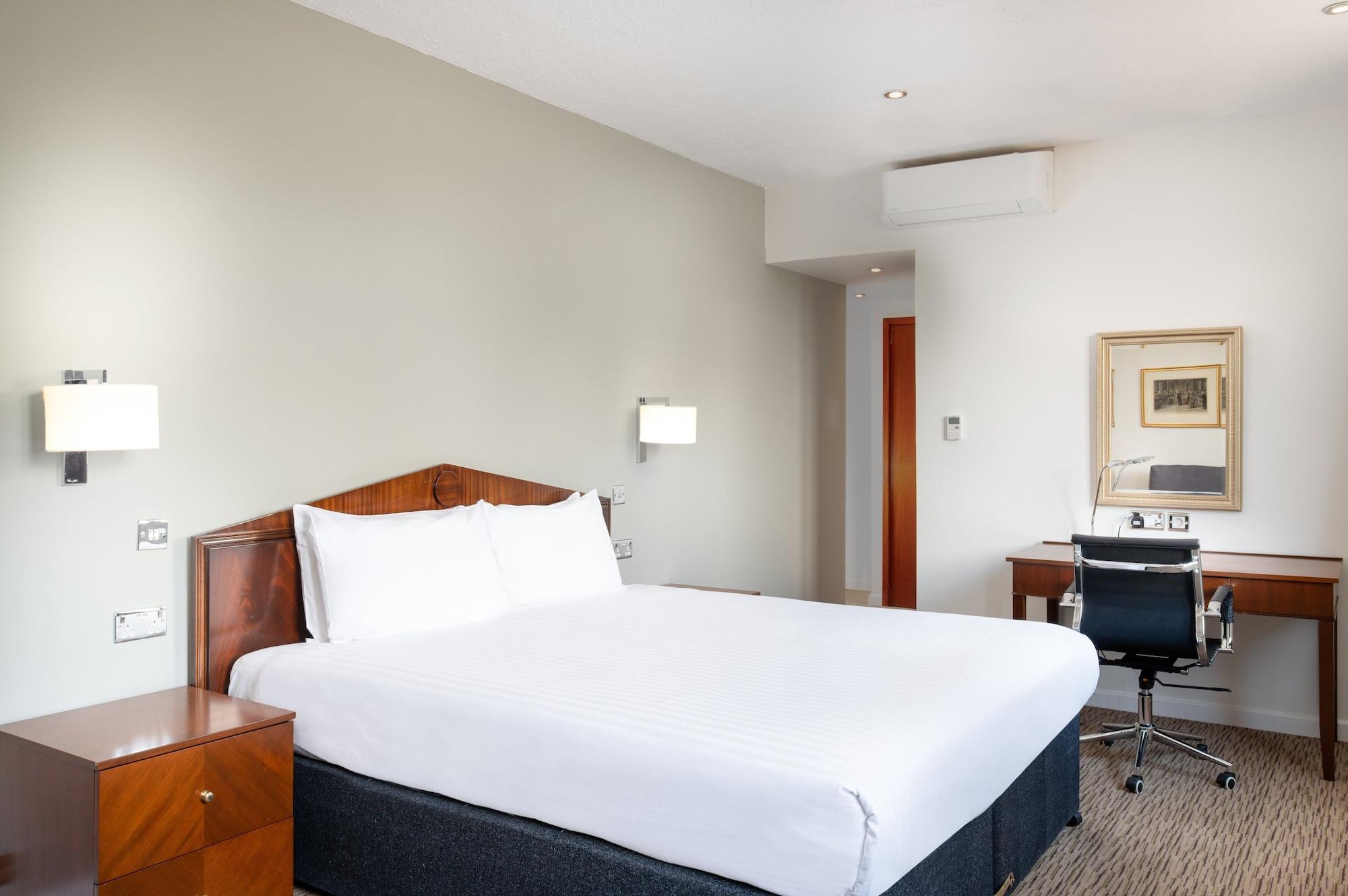 Copthorne Effingham Gatwick Hotel المظهر الخارجي الصورة