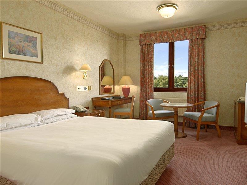 Copthorne Effingham Gatwick Hotel الغرفة الصورة