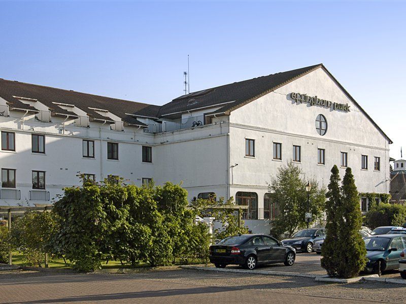 Copthorne Effingham Gatwick Hotel المظهر الخارجي الصورة
