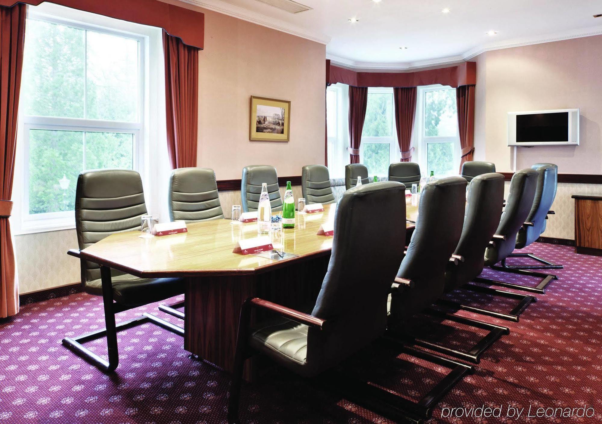 Copthorne Effingham Gatwick Hotel الاعمال الصورة