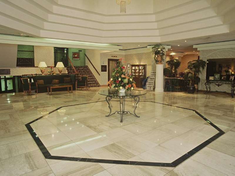 Copthorne Effingham Gatwick Hotel المظهر الخارجي الصورة
