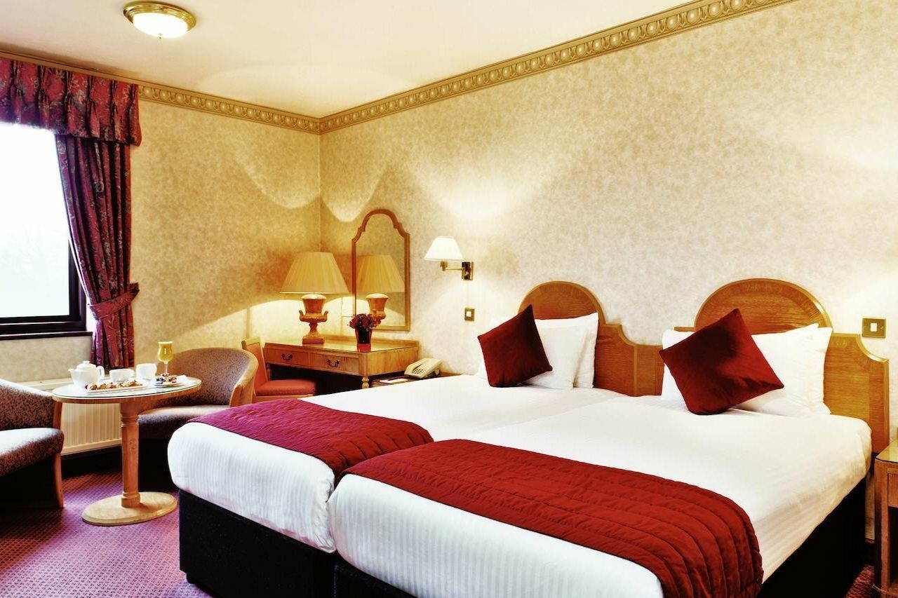 Copthorne Effingham Gatwick Hotel المظهر الخارجي الصورة