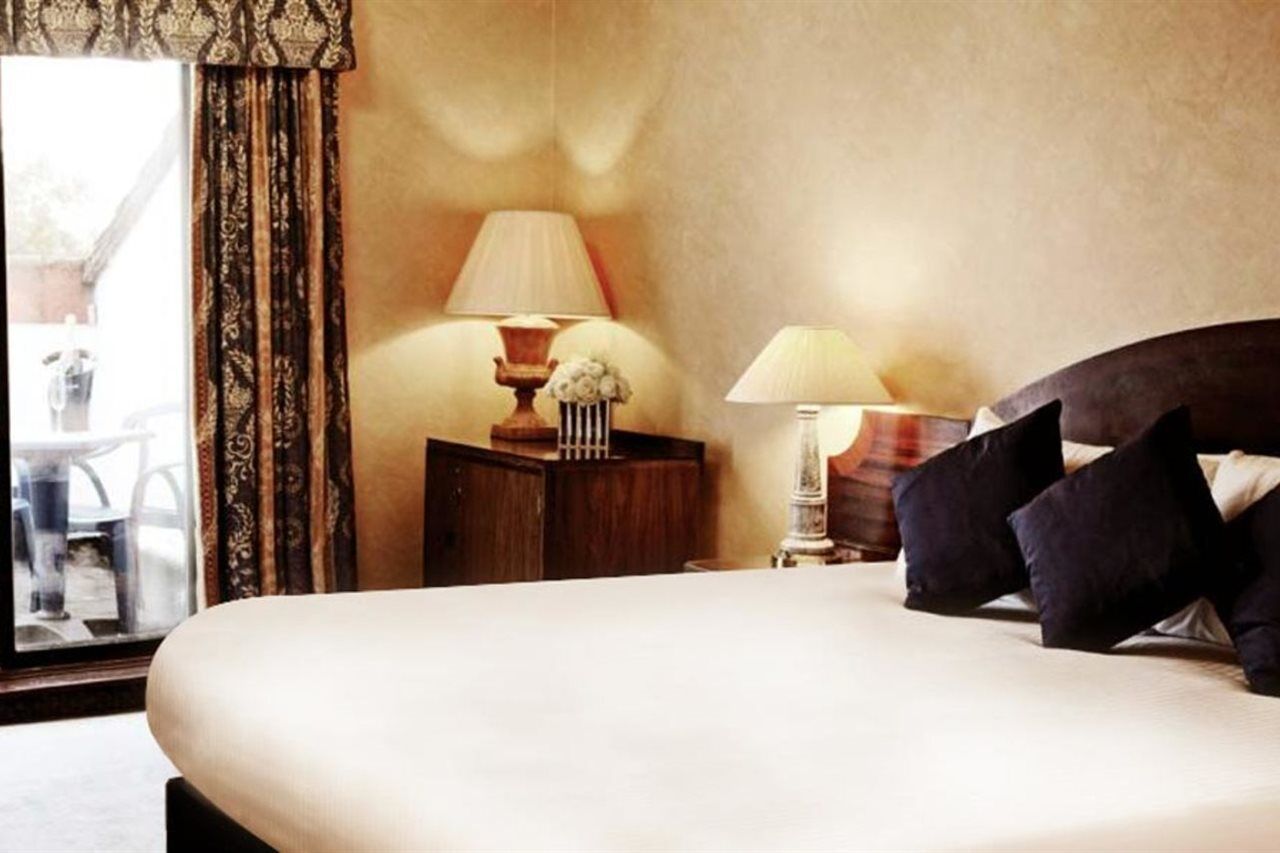 Copthorne Effingham Gatwick Hotel المظهر الخارجي الصورة
